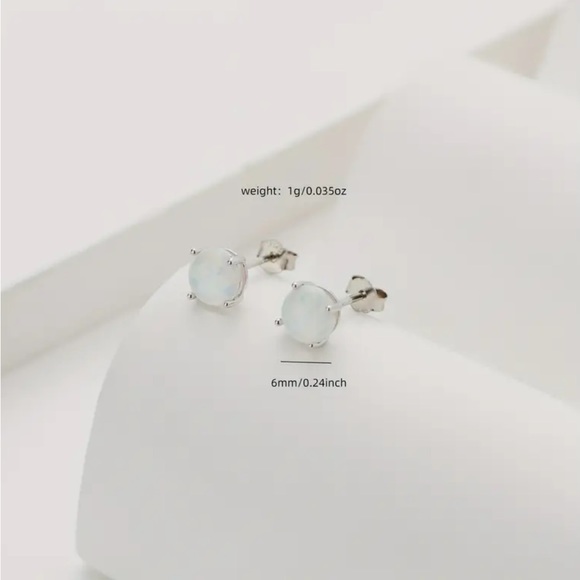 925 White Opal Jewelry Stud Earrings - Picture 4 of 4